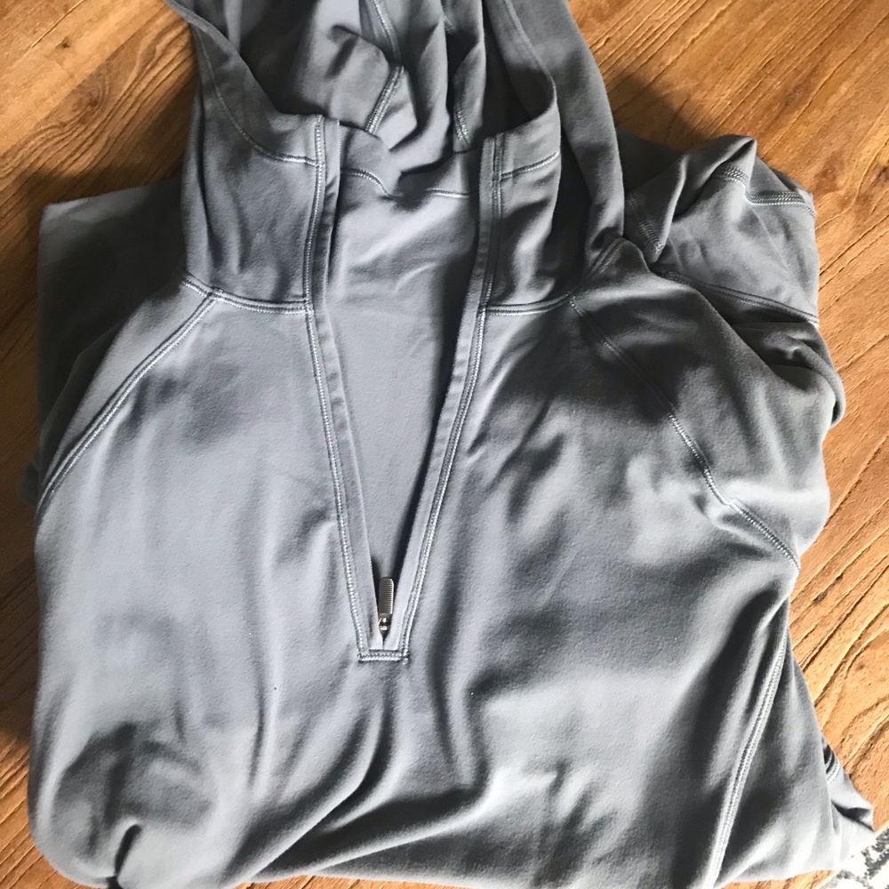 Lululemon long sleeve base layer